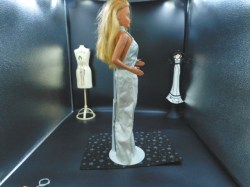 18 in barbie silver halter top skirt view
